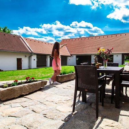 Residence Klazary U Zumberka - Terasove Apartmany Kamenna Екстериор снимка